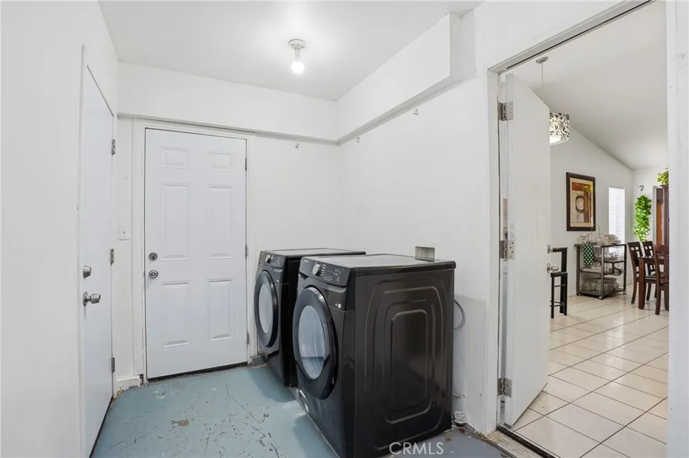 6011 Sandpiper Palmdale, CA 93552