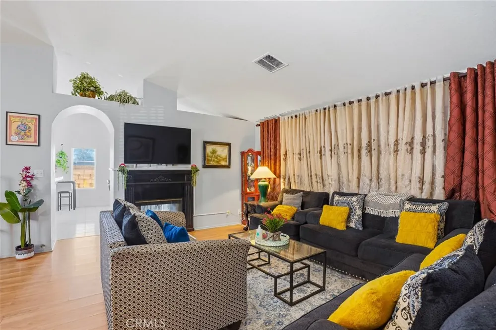 6011 Sandpiper Palmdale, CA 93552