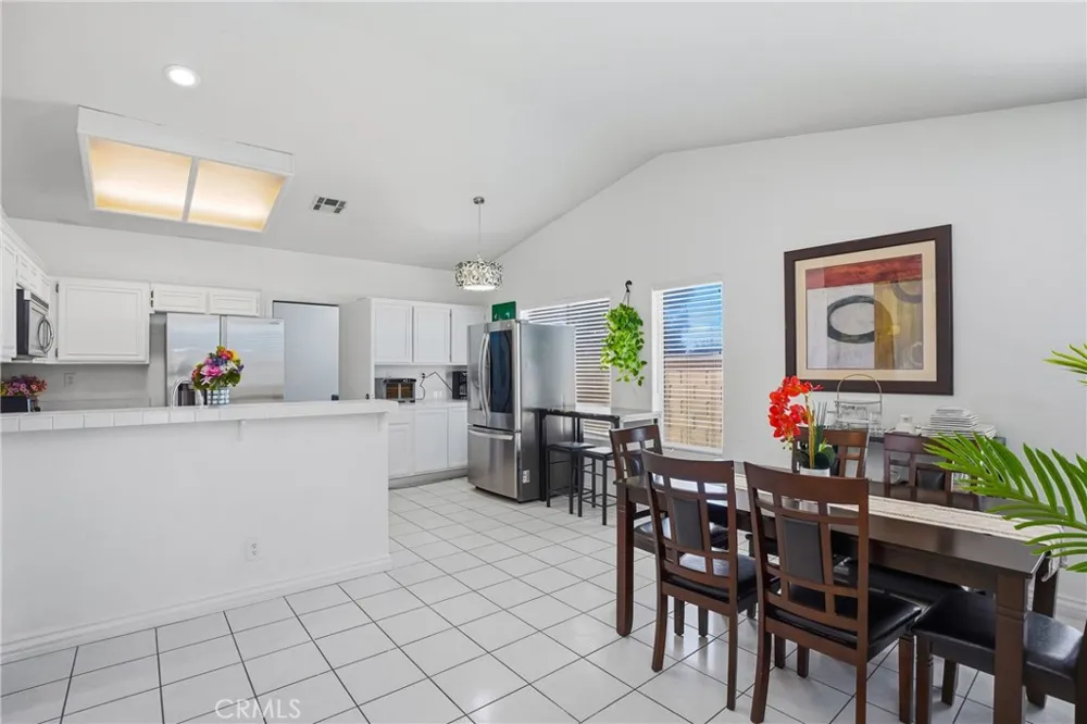 6011 Sandpiper Palmdale, CA 93552