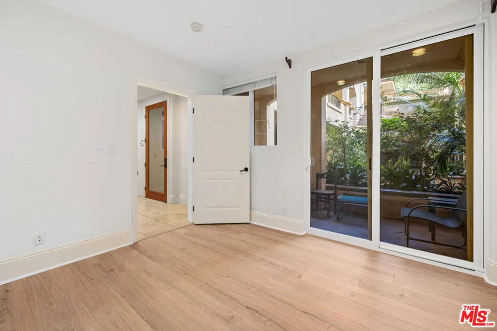 16123 W Sunset Boulevard #103 Pacific Palisades, CA 90272