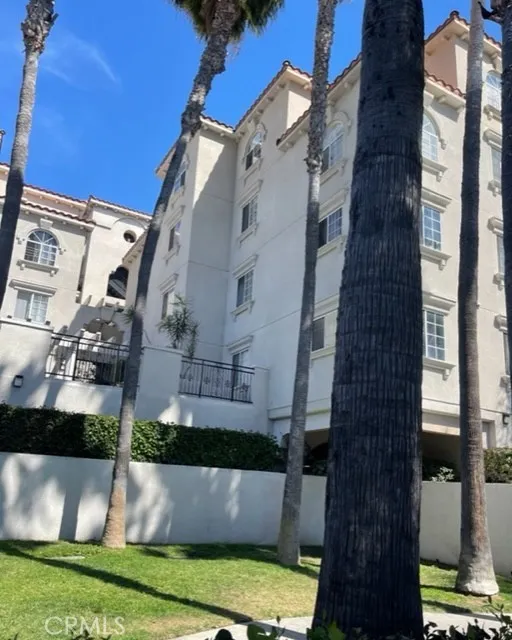 7018 Rita Ave # 404 Huntington Park, CA 90255