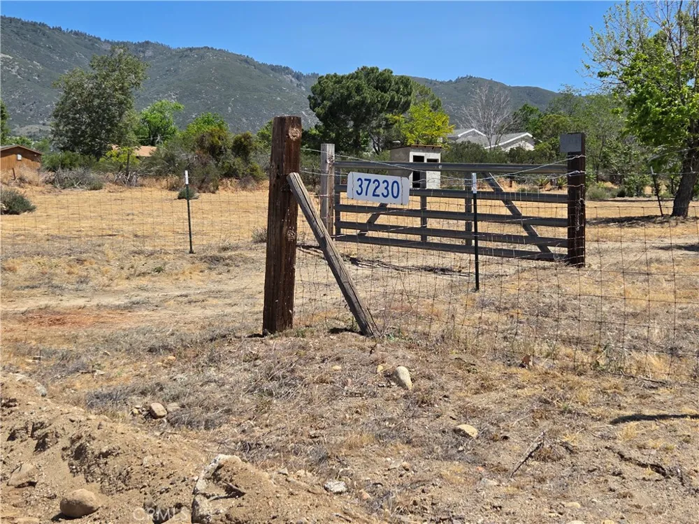 37230 Bautista Canyon Anza, CA 92539