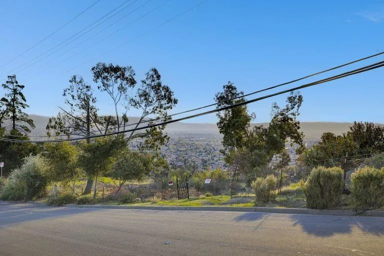 807 Boulder Drive San Jose, CA 95132