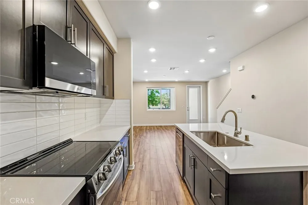 9524 Hannah Way Riverside, CA 92503