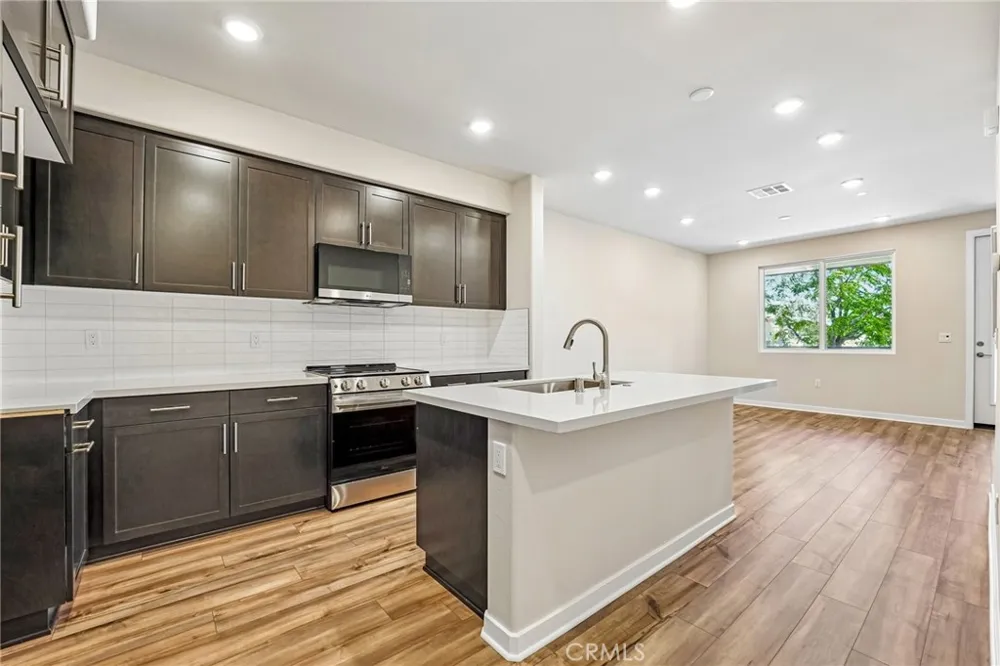 9524 Hannah Way Riverside, CA 92503
