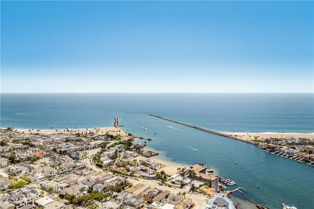 2516 Ocean Boulevard Corona del Mar, CA 92625