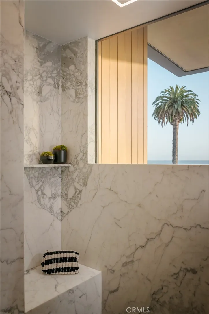 2516 Ocean Boulevard Corona del Mar, CA 92625