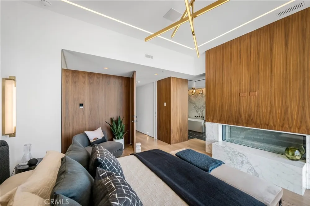 2516 Ocean Boulevard Corona del Mar, CA 92625