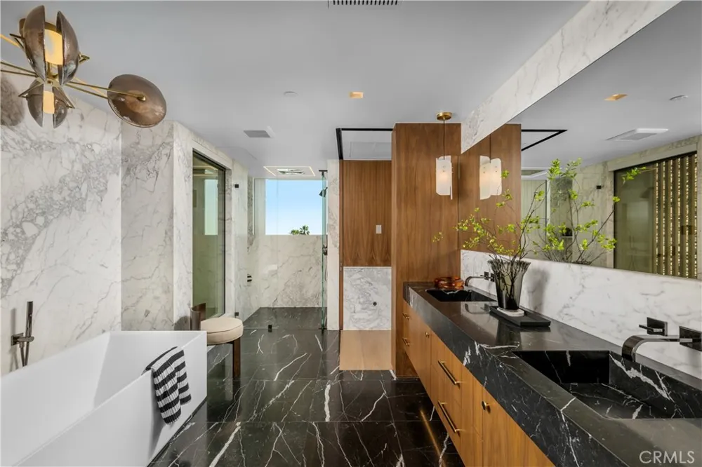 2516 Ocean Boulevard Corona del Mar, CA 92625