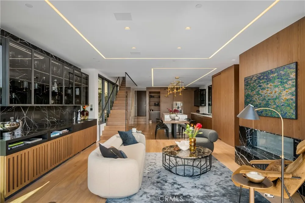2516 Ocean Boulevard Corona del Mar, CA 92625