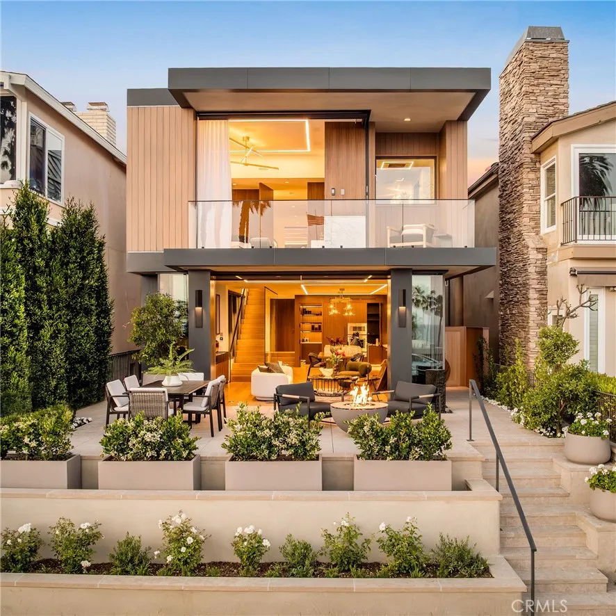 2516 Ocean Boulevard Corona del Mar, CA 92625