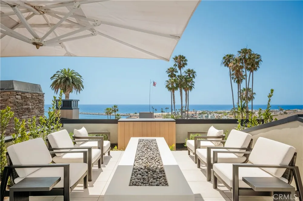 2516 Ocean Boulevard Corona del Mar, CA 92625