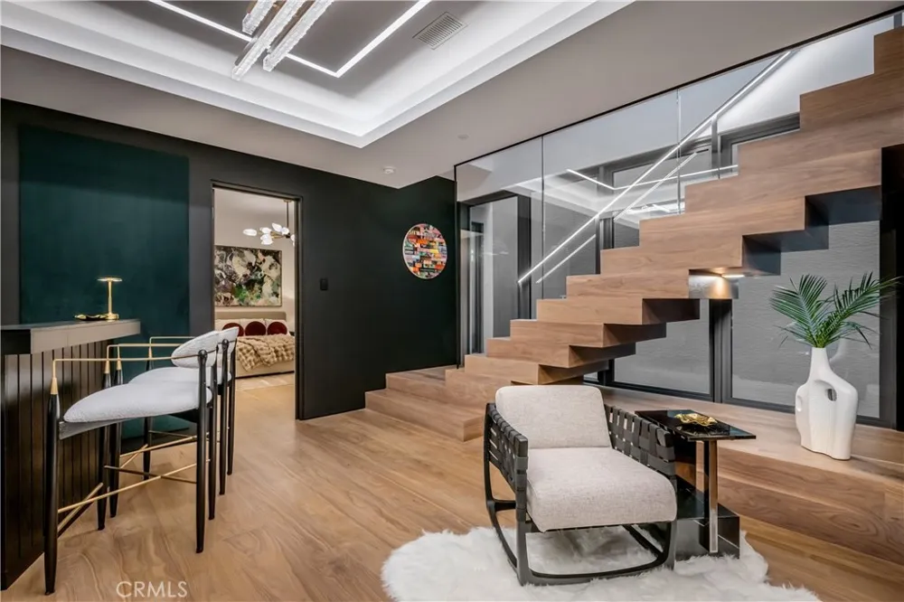 2516 Ocean Boulevard Corona del Mar, CA 92625