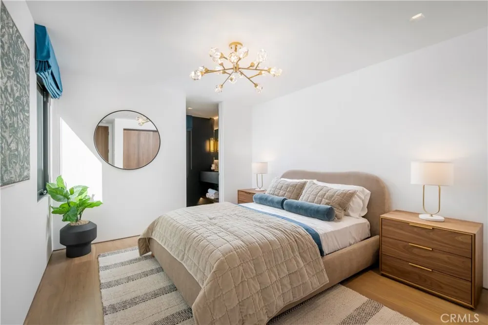 2516 Ocean Boulevard Corona del Mar, CA 92625