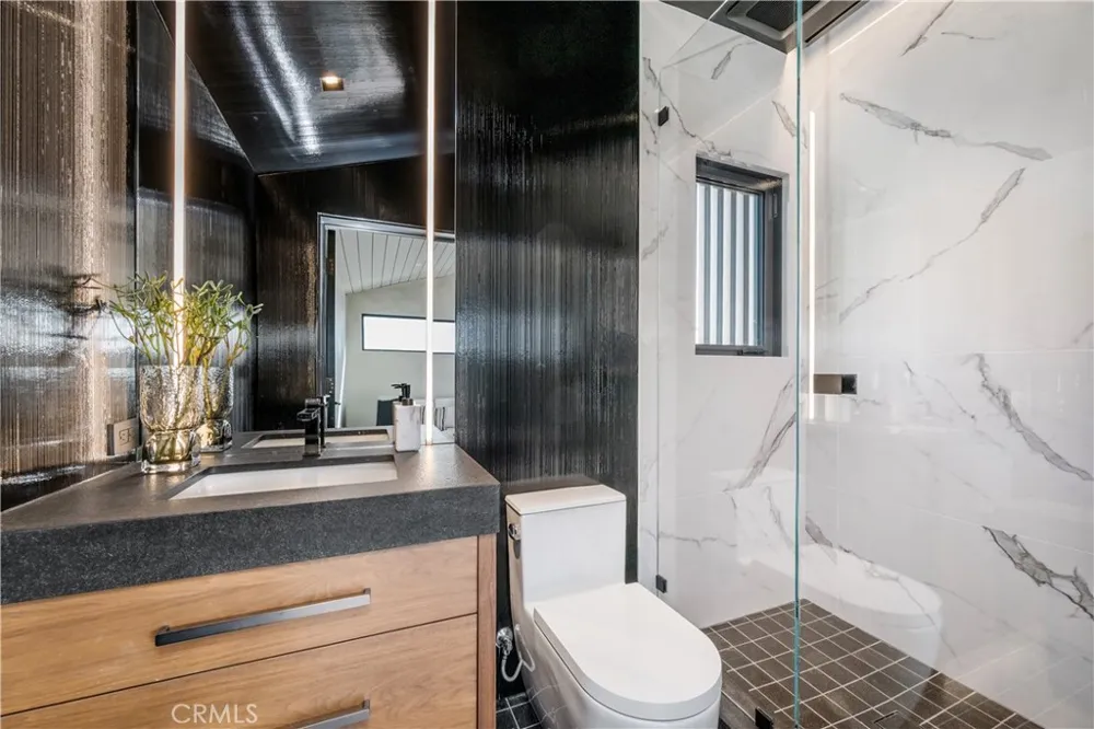 2516 Ocean Boulevard Corona del Mar, CA 92625