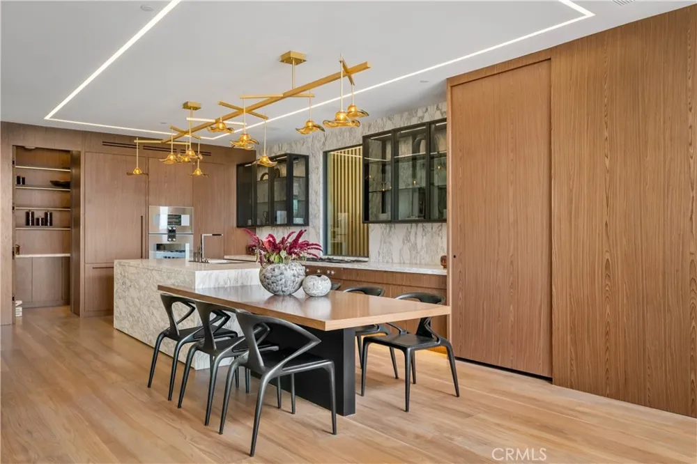 2516 Ocean Boulevard Corona del Mar, CA 92625