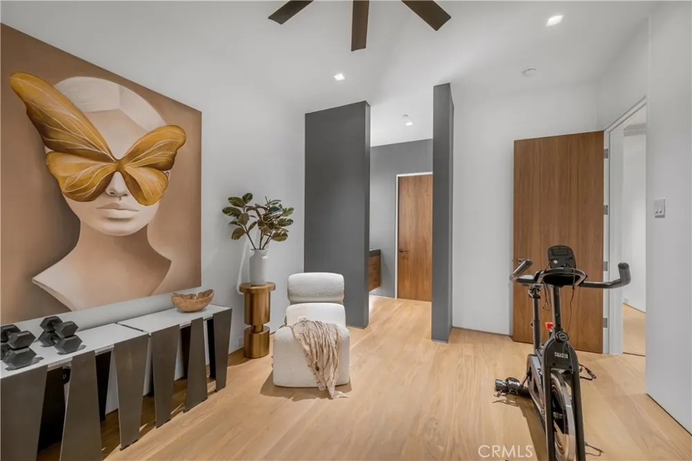 2516 Ocean Boulevard Corona del Mar, CA 92625