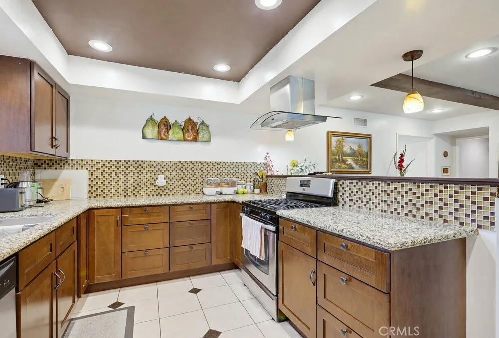500 Hanover Anaheim, CA 92801