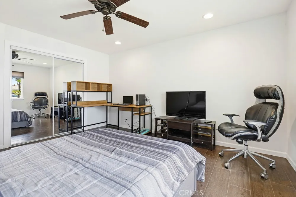 500 Hanover Anaheim, CA 92801