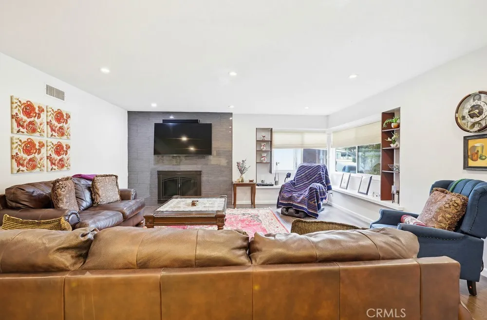 500 Hanover Anaheim, CA 92801