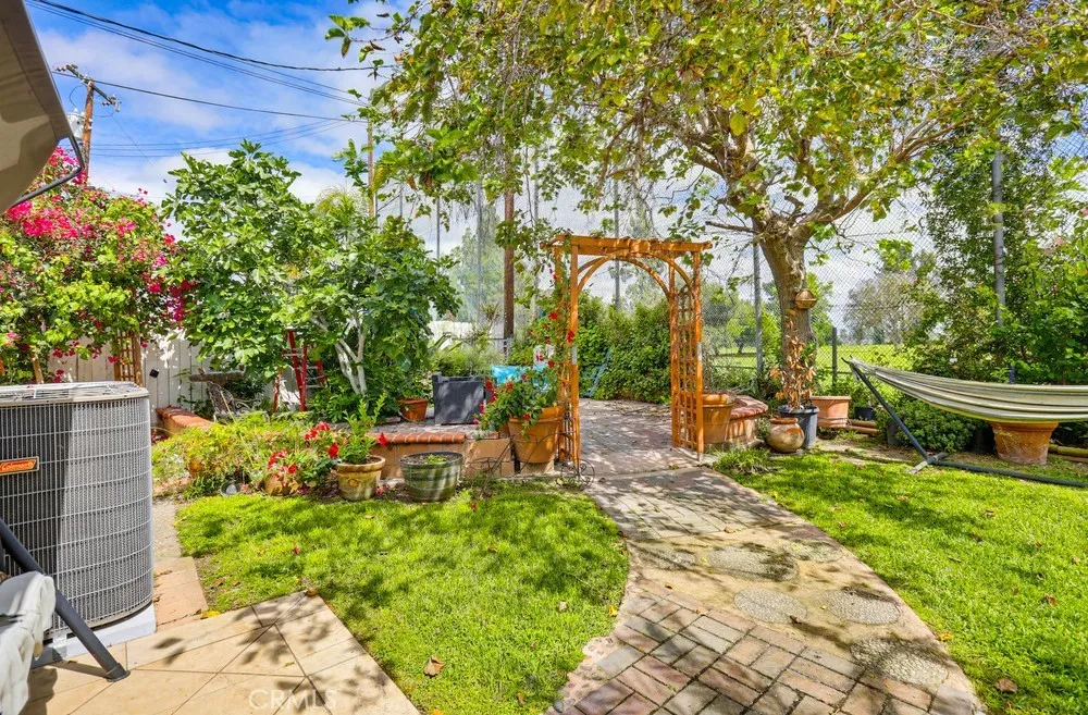 500 Hanover Anaheim, CA 92801