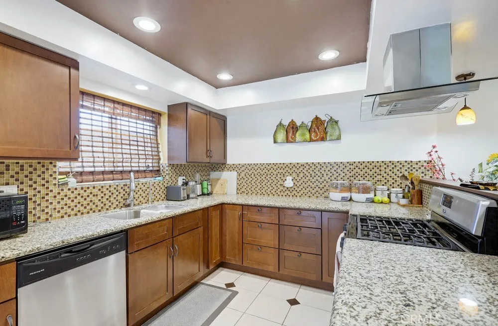 500 Hanover Anaheim, CA 92801