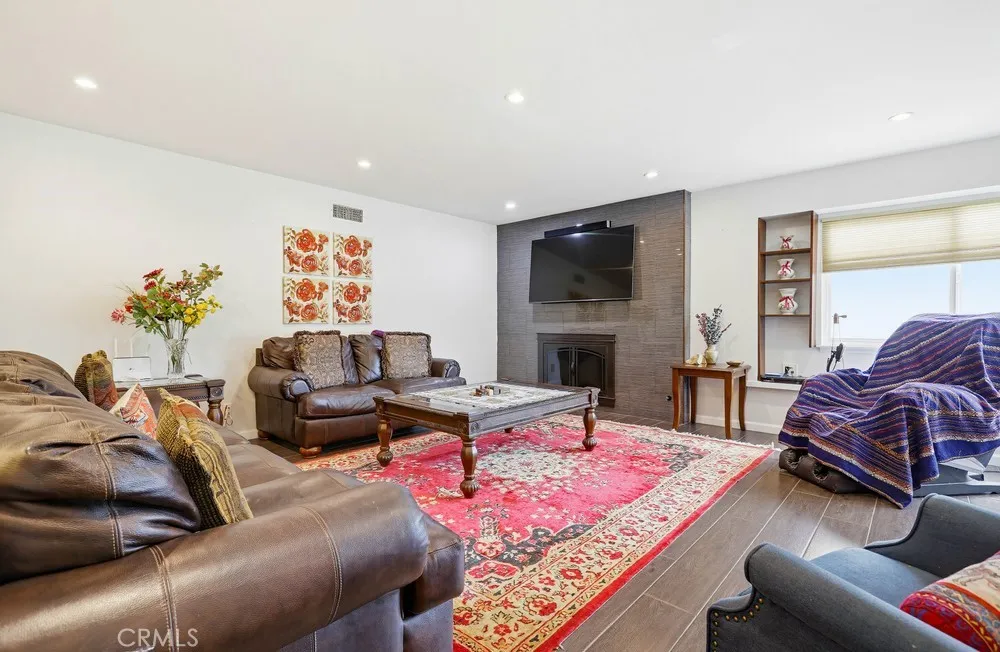 500 Hanover Anaheim, CA 92801