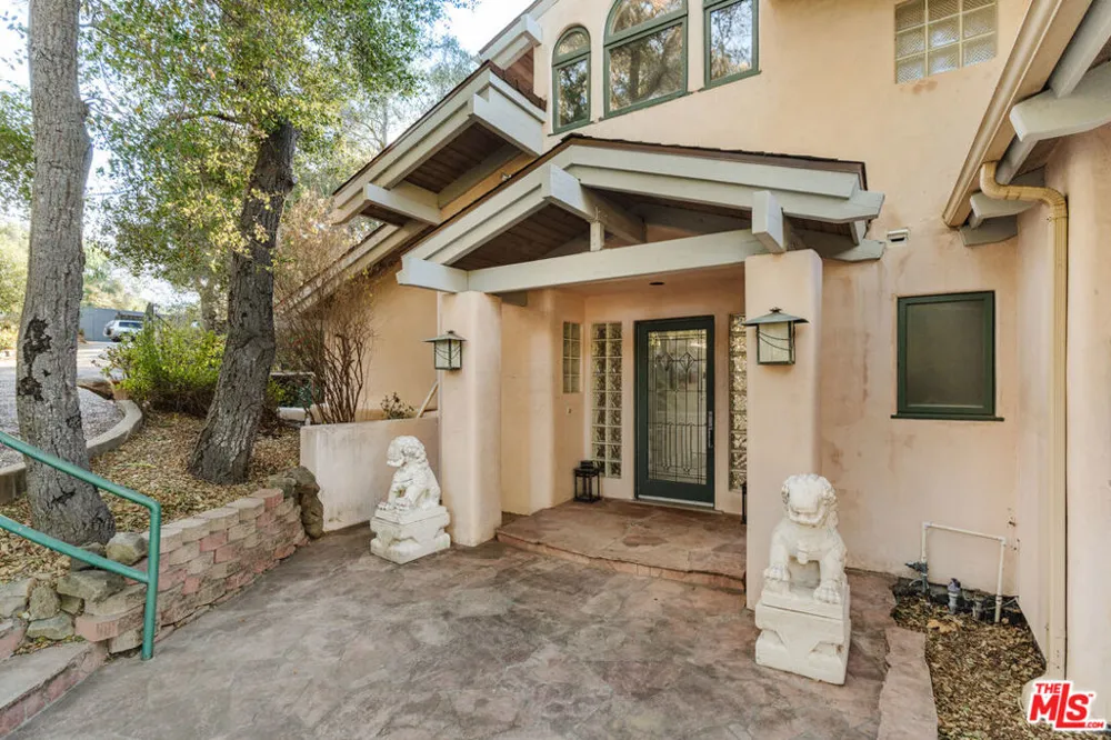 229 Muerdago Road Topanga, CA 90290