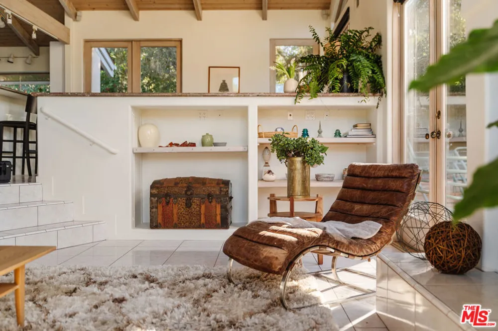 229 Muerdago Road Topanga, CA 90290
