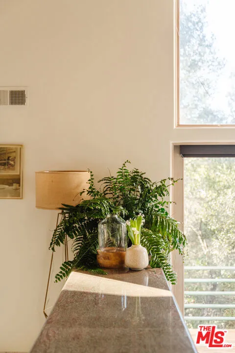 229 Muerdago Road Topanga, CA 90290