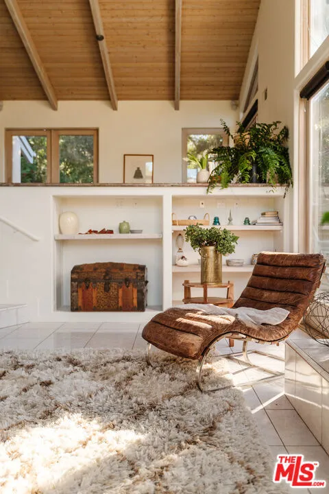229 Muerdago Road Topanga, CA 90290