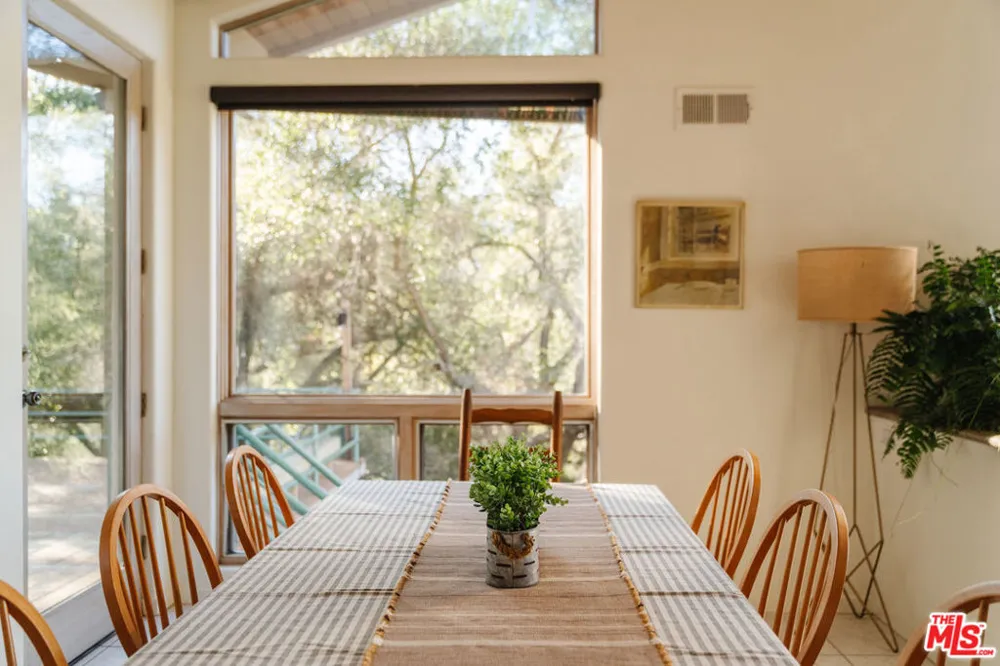 229 Muerdago Road Topanga, CA 90290