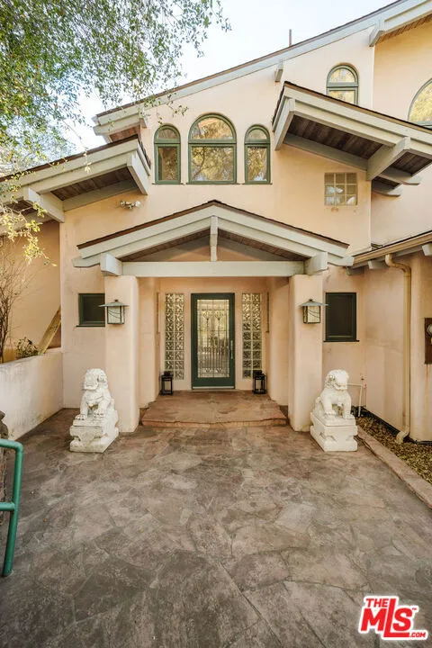 229 Muerdago Road Topanga, CA 90290