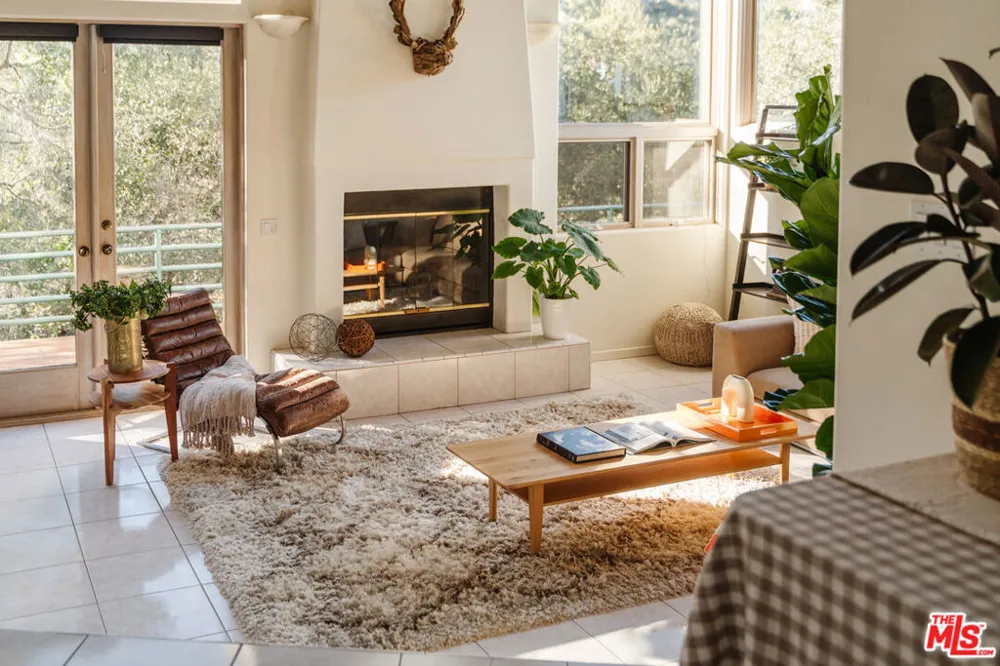 229 Muerdago Road Topanga, CA 90290