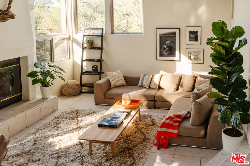 229 Muerdago Road Topanga, CA 90290