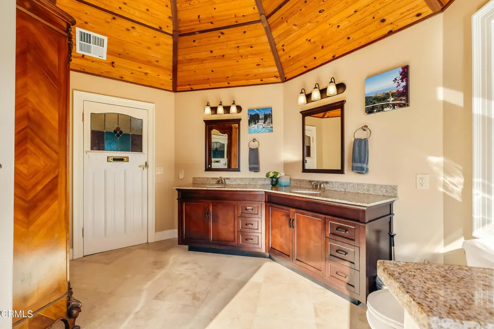 45180 Headlands Drive Little River, CA 95456