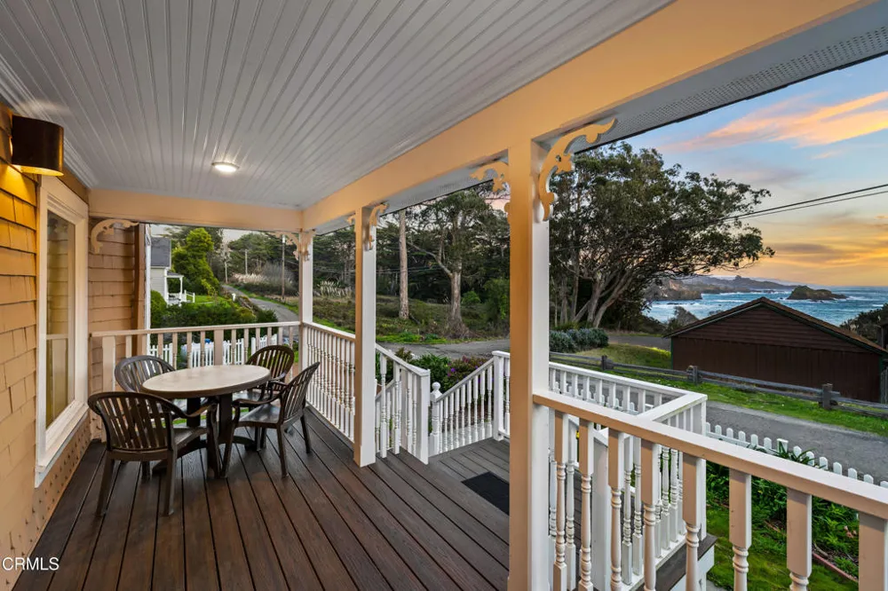 45180 Headlands Drive Little River, CA 95456