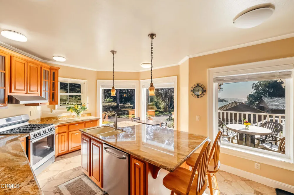 45180 Headlands Drive Little River, CA 95456