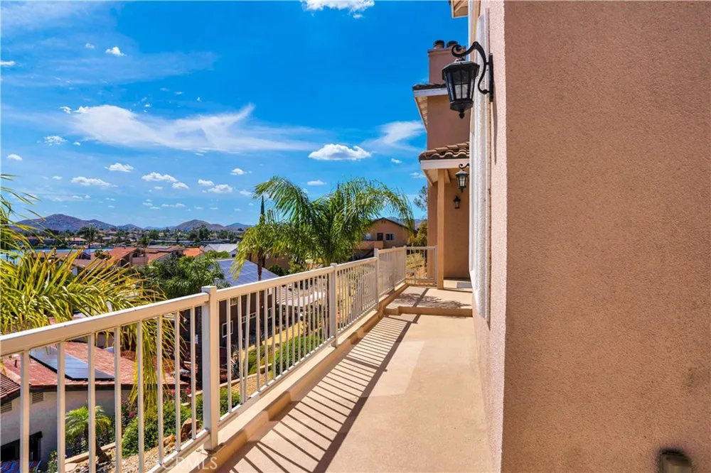 22175 Crusader Canyon Lake, CA 92587