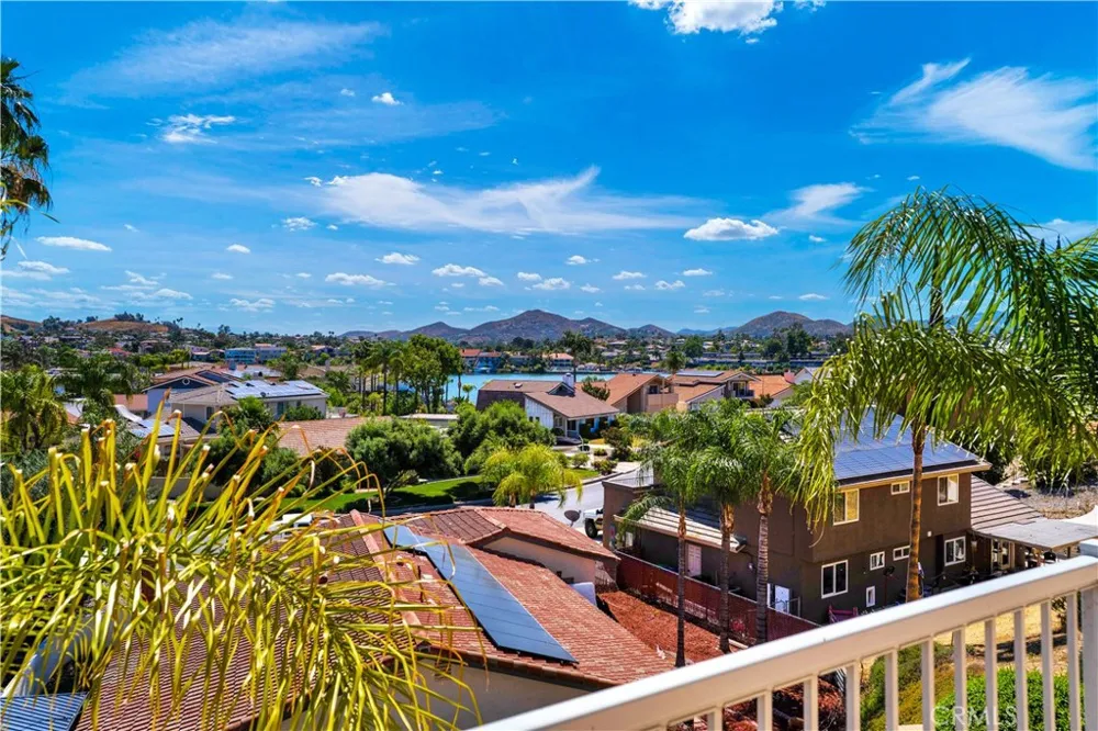 22175 Crusader Canyon Lake, CA 92587