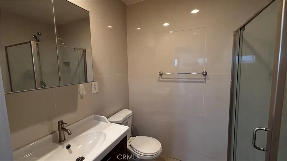 7922 Lindley Reseda, CA 91335