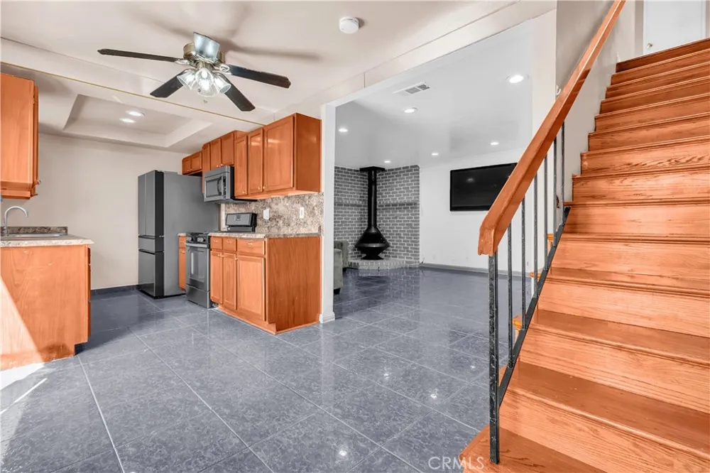 17439 Virginia Bellflower, CA 90706