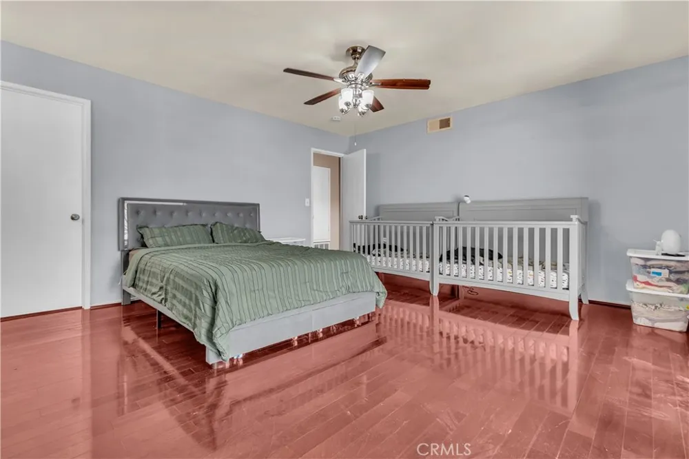 17439 Virginia Bellflower, CA 90706