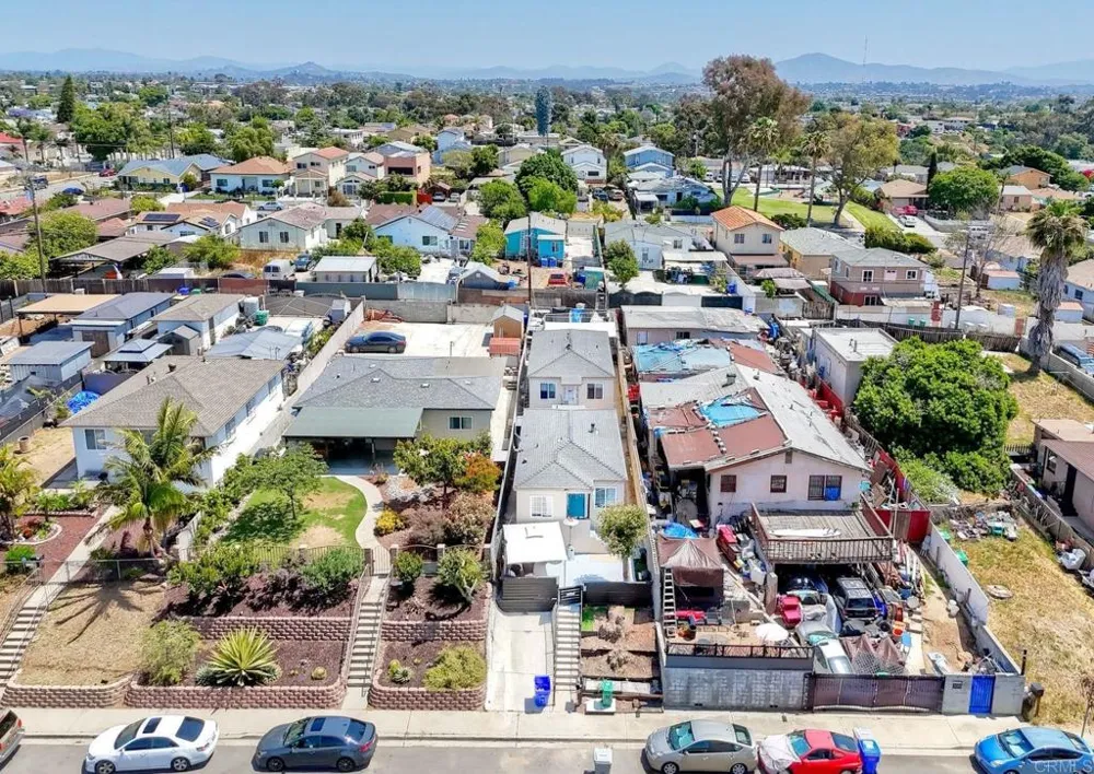3053 38th Street East San Diego, CA 92105