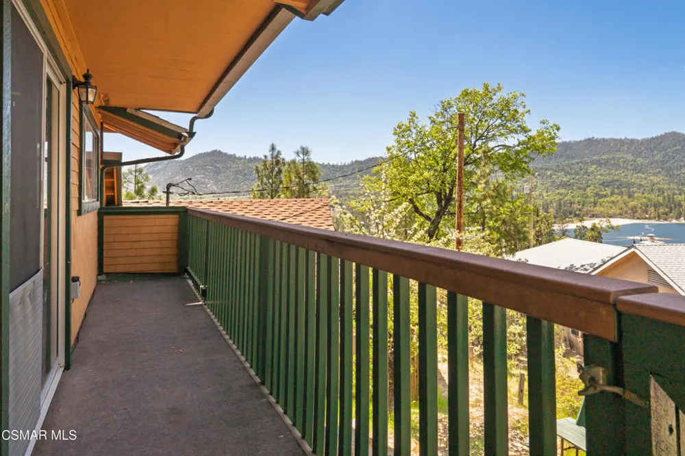 56401 Marina View Way Bass Lake, CA 93604