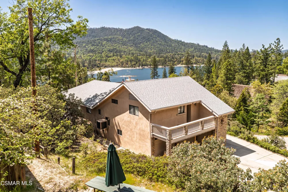 56401 Marina View Way Bass Lake, CA 93604