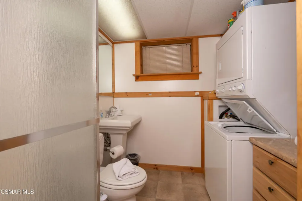 56401 Marina View Way Bass Lake, CA 93604