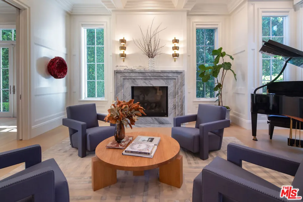 1580 Sorrento Drive Pacific Palisades, CA 90272