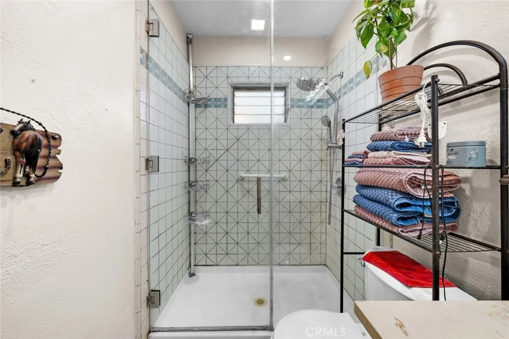 244 10th Santa Paula, CA 93060