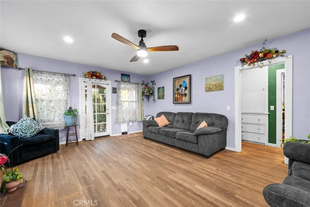 244 10th Santa Paula, CA 93060